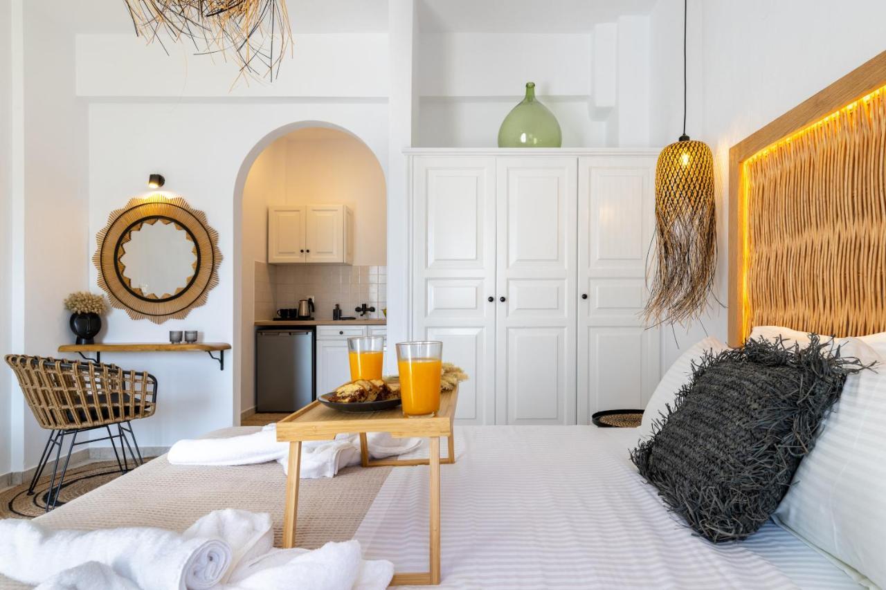 Ourania Studios & Apartments Skopelos Town Bagian luar foto