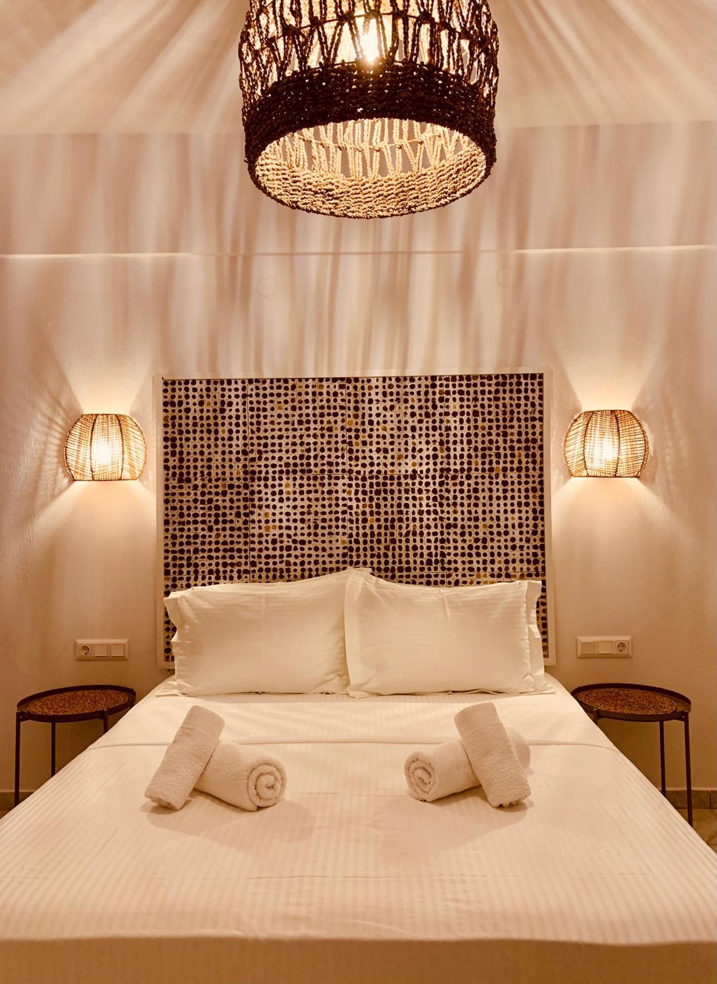 Ourania Studios & Apartments Skopelos Town Bagian luar foto